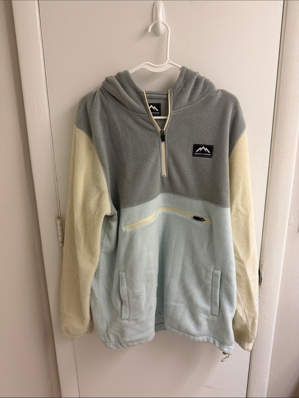 Men's Colorblock Quarter-Zip Fleece Hoodie - Mint, Gray & Cream